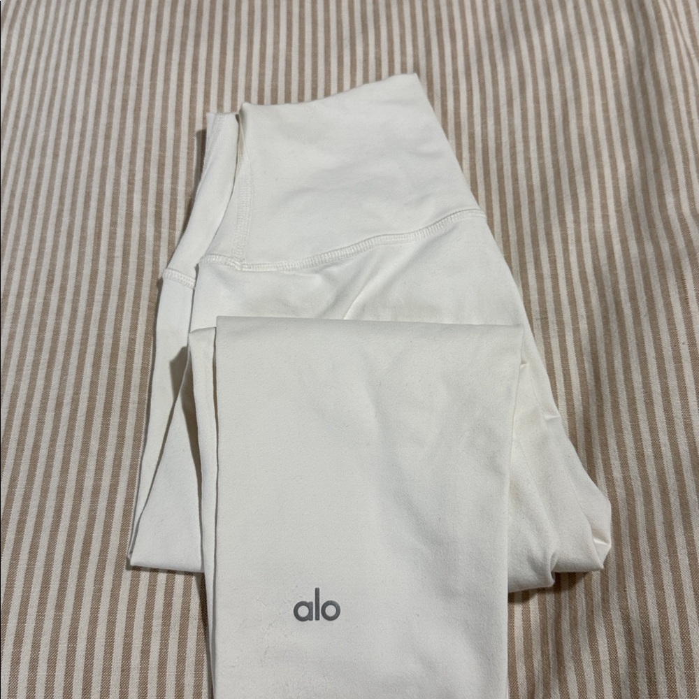Alo Leggings